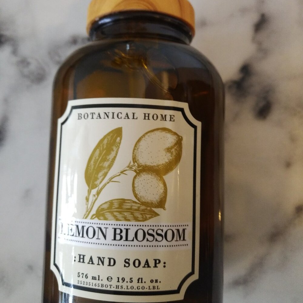 Luxury Lemon Blossom Hand Soap - Glass Apothecary style bottle - 19.5 fl oz NWT - Picture 2 of 3